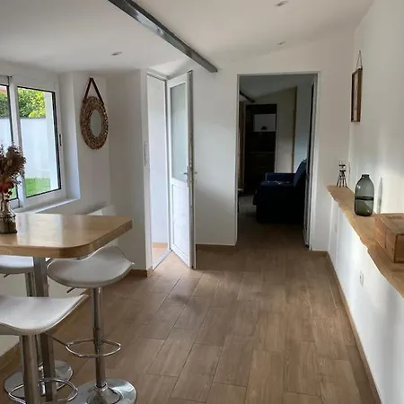 Apartmán Micro Maison Lyon 8/ Parking / Terrain De Petanque